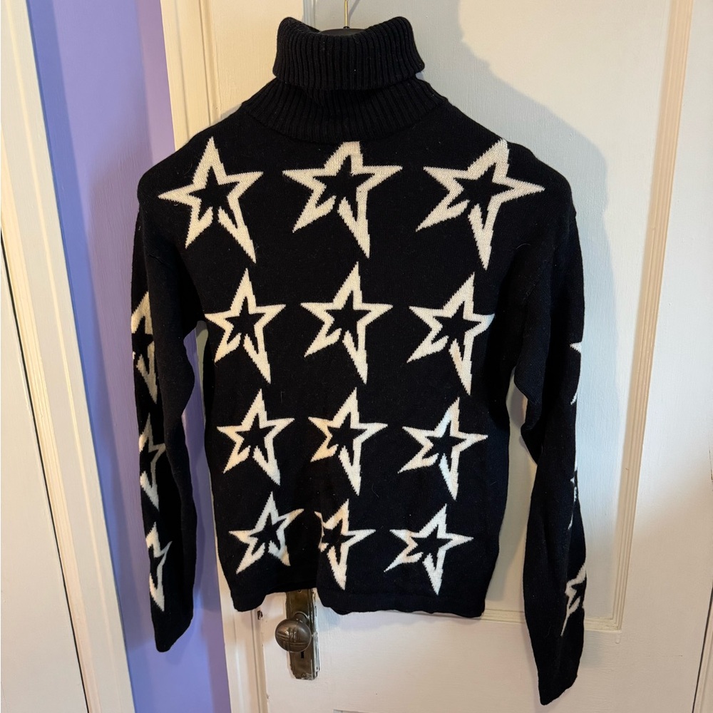 Perfect Moment Star Dust Black Sweater Size XL